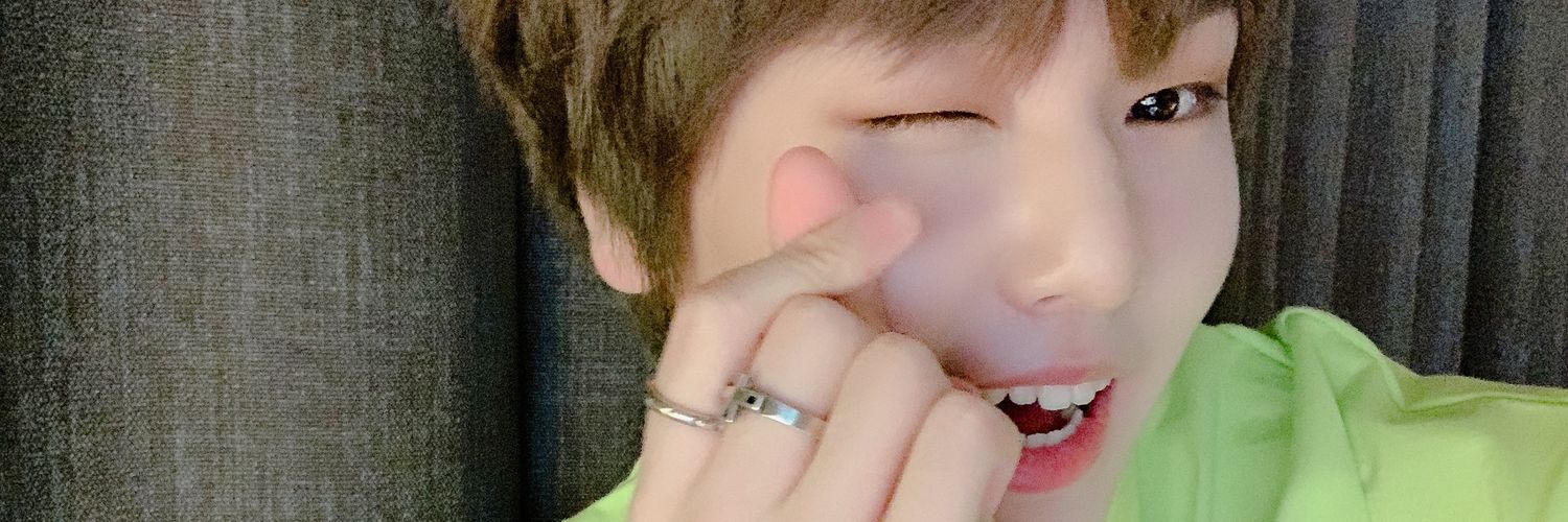 qqaazz150119's profile banner image