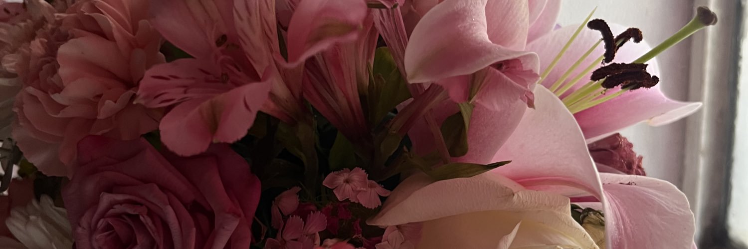 sweettkittyy's profile banner image