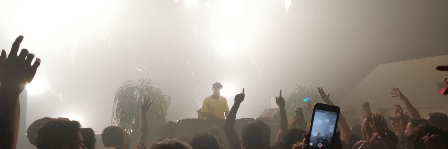 Maxeeemo's profile banner image