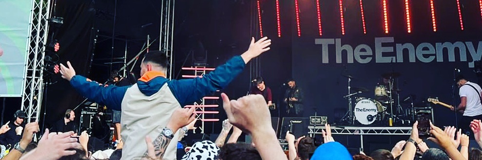 Adam Pavarotti banner