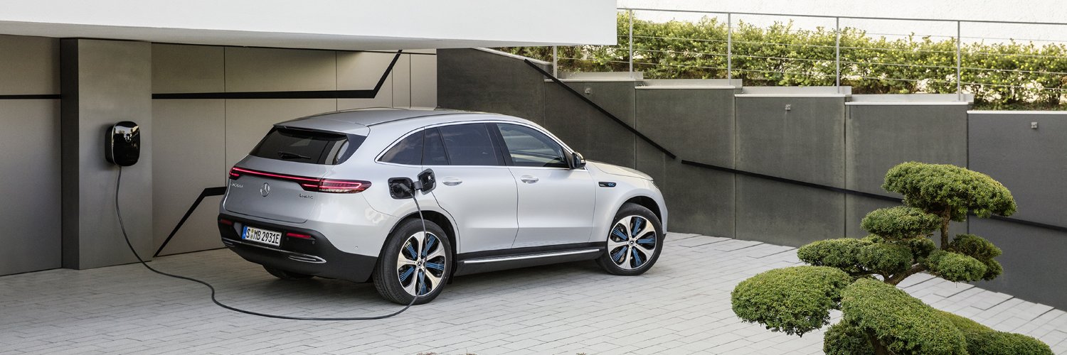 Listers Mercedes-Benz banner