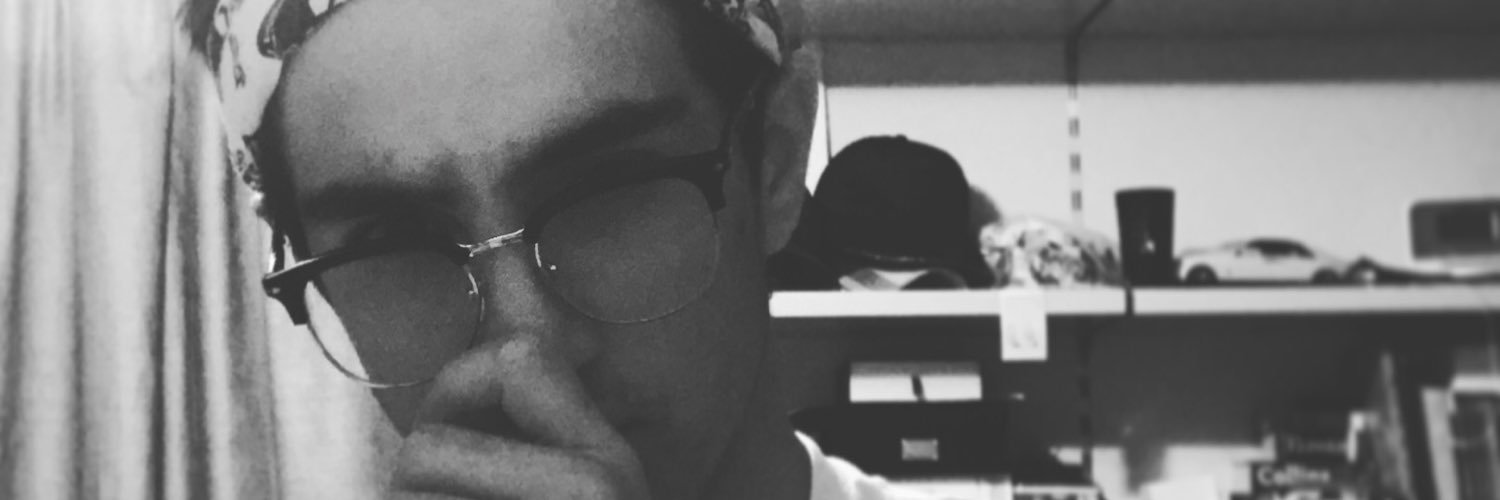OfficialSenik's profile banner image
