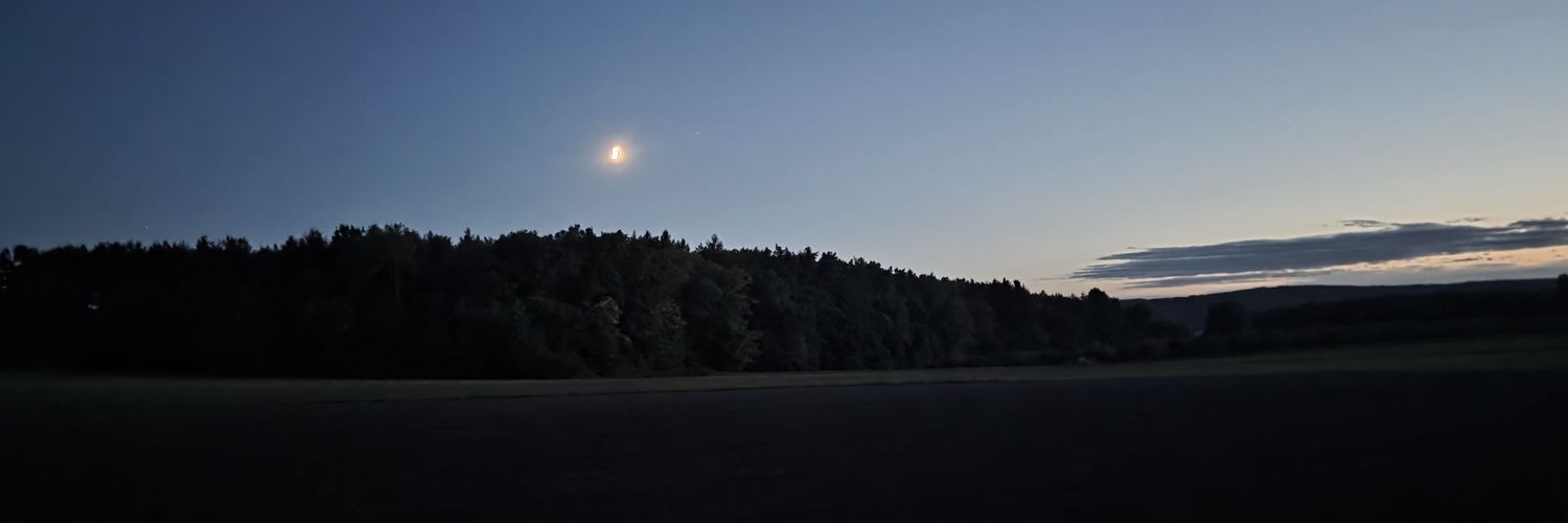 Nils3737's profile banner image