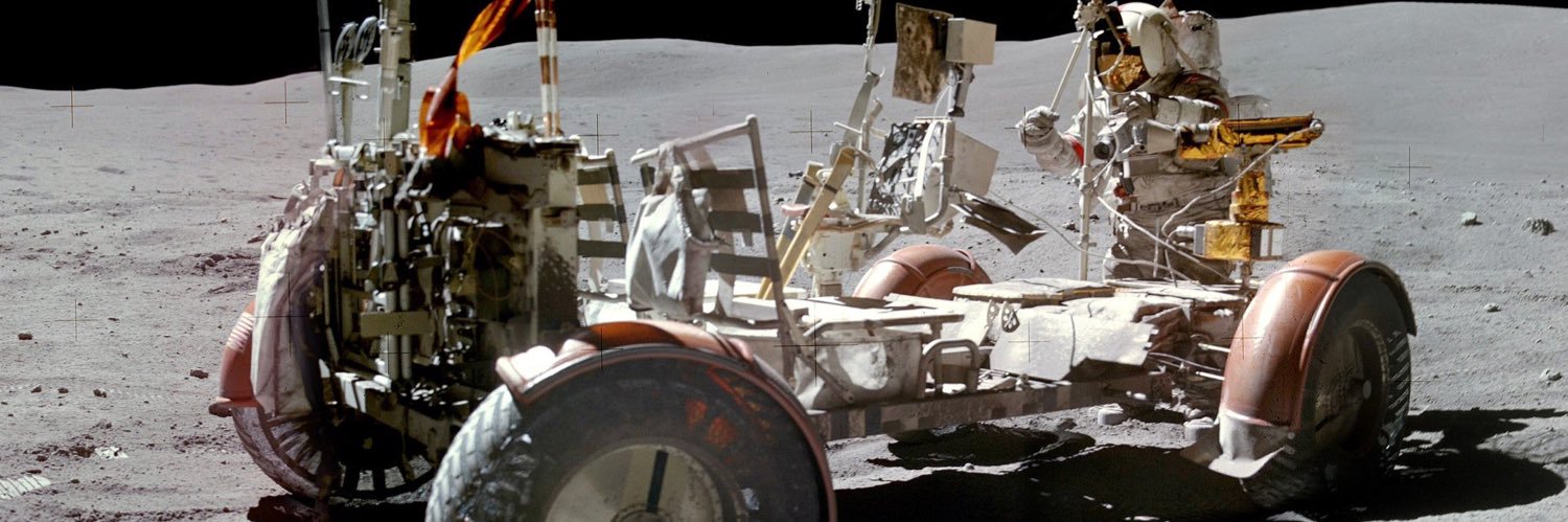 луна спутник banner