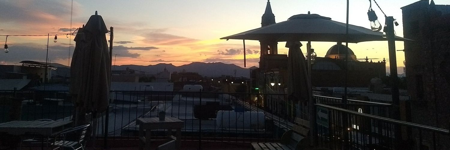 vicmarlo94's profile banner image