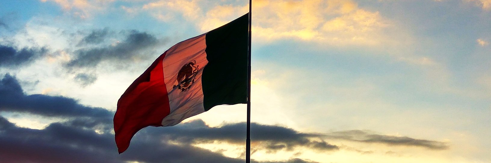 carmonahomar's profile banner image