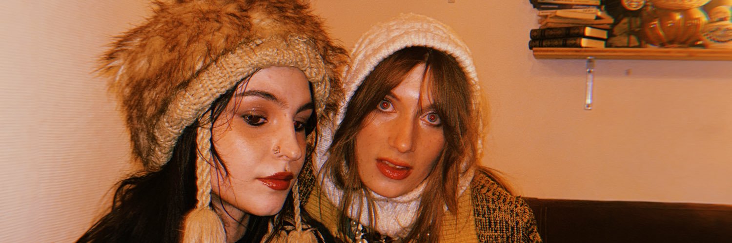 Seresta Gomez banner