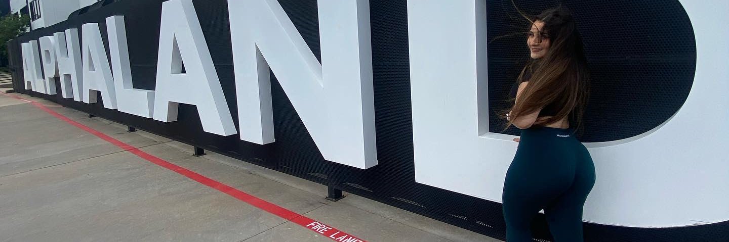 laurailissa17's profile banner image