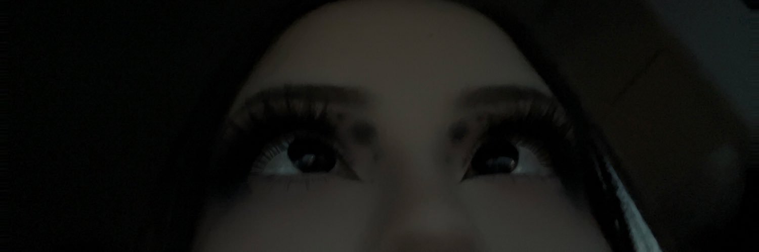 xXstradeXx's profile banner image