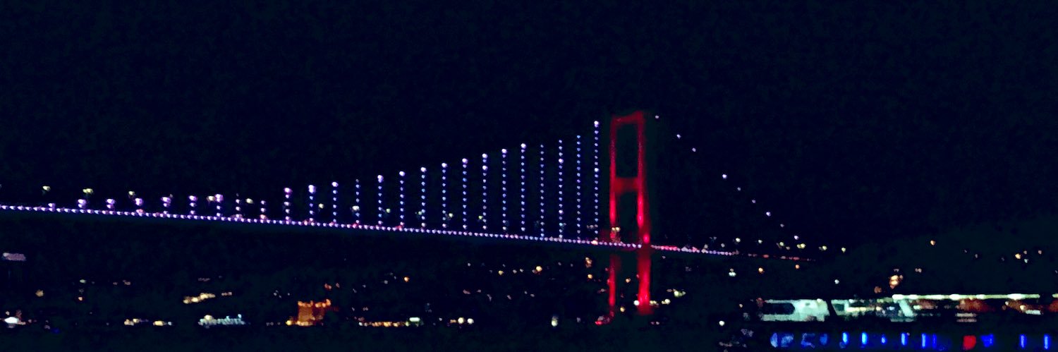 qu_ee93's profile banner image
