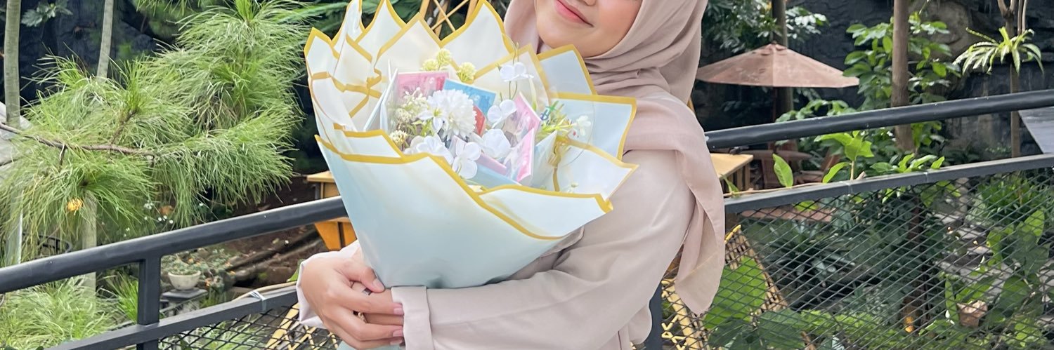 zahnufa's profile banner image