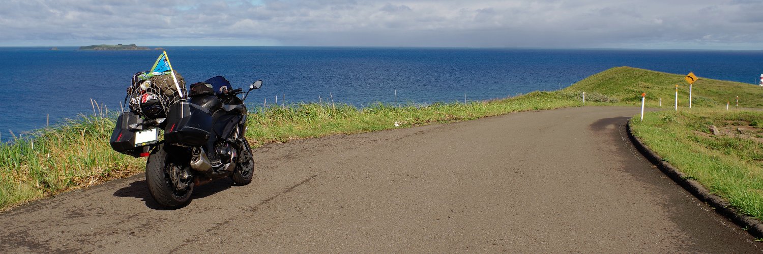 midkn's profile banner image