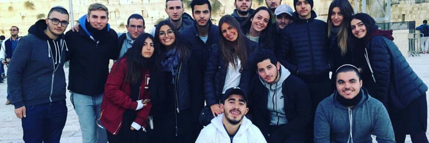 noasit's profile banner image