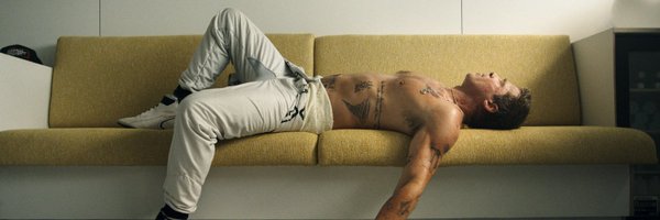 eskoosme Profile Banner