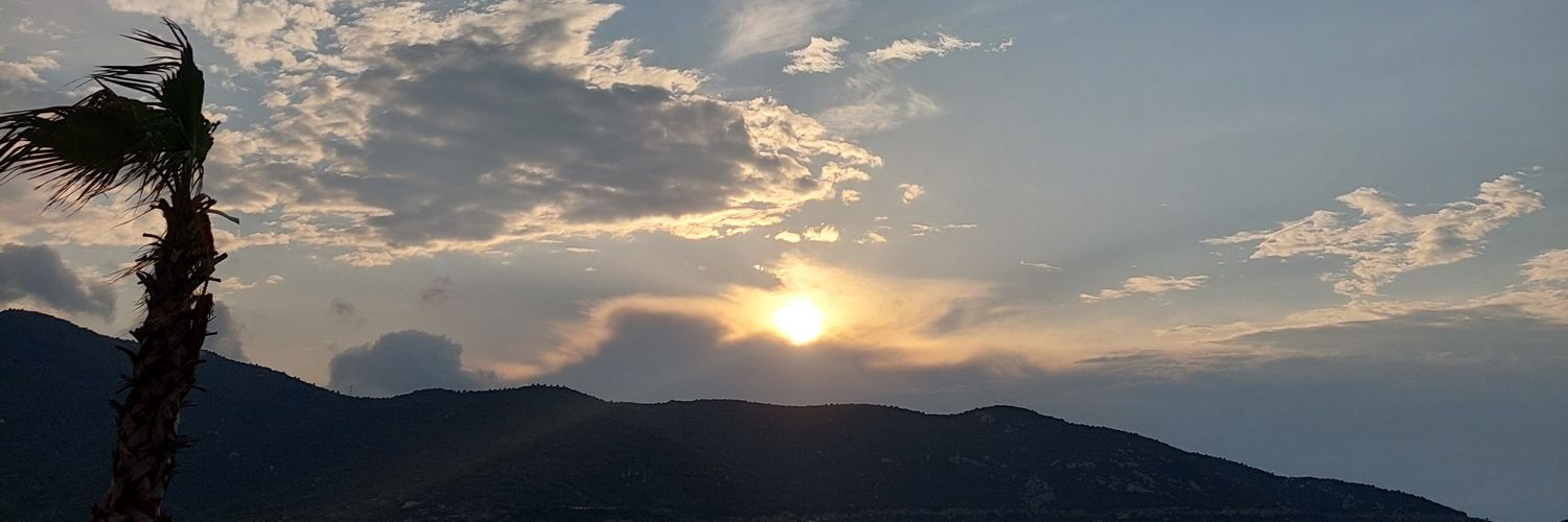 simayekmen1's profile banner image