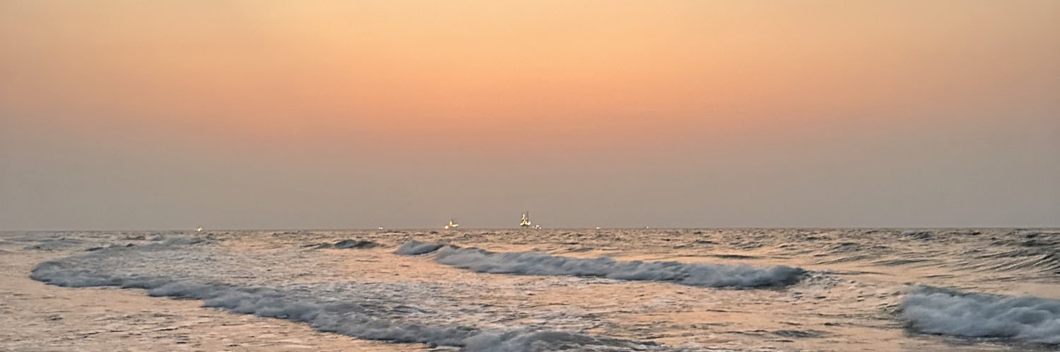 deeisyCast's profile banner image