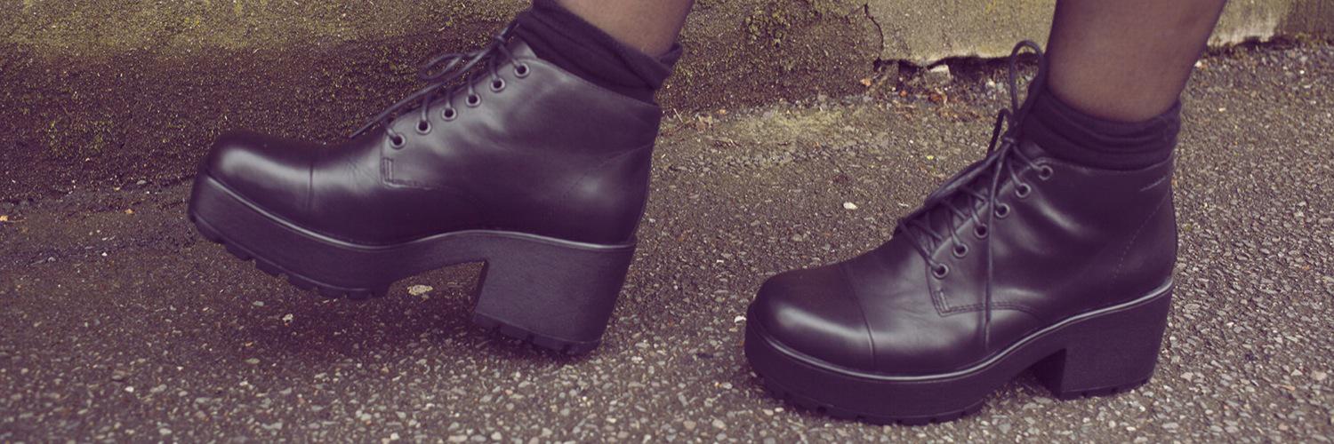 Revenge shoes banner