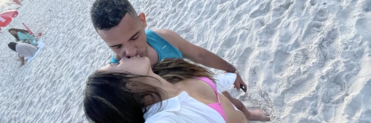 julianamacield's profile banner image
