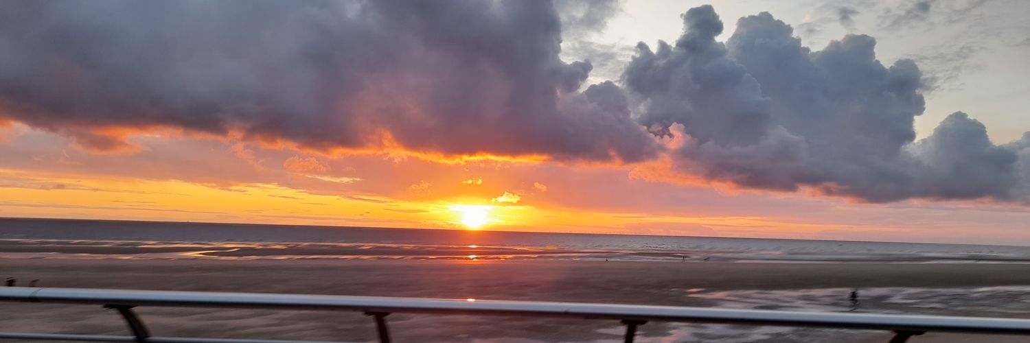 Gluhve's profile banner image