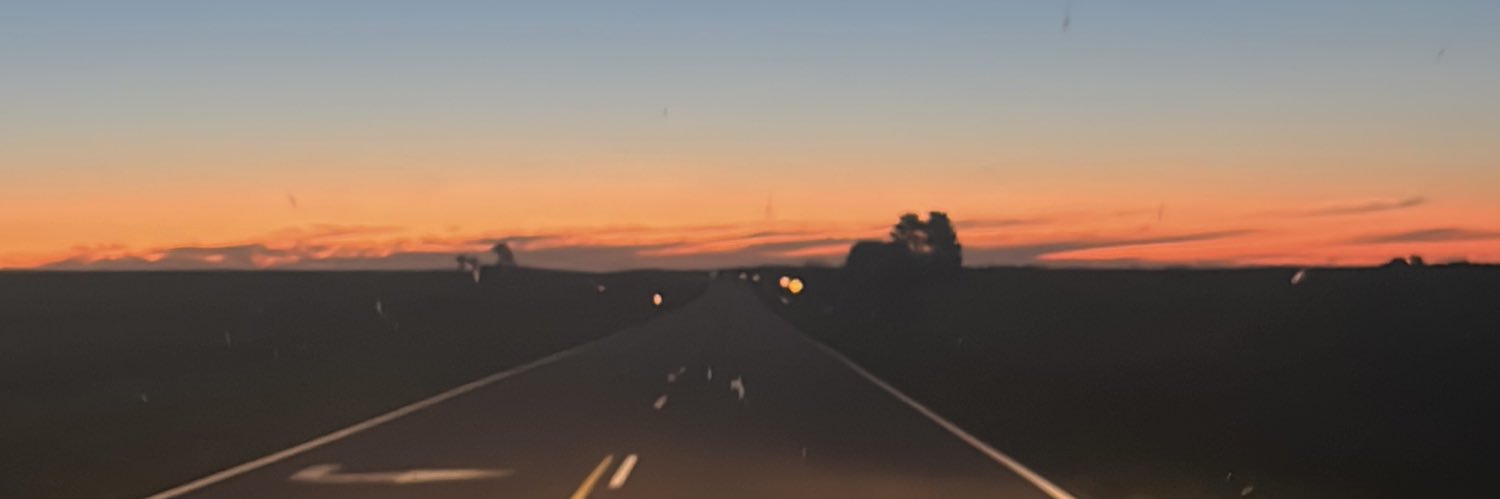 Queli522's profile banner image