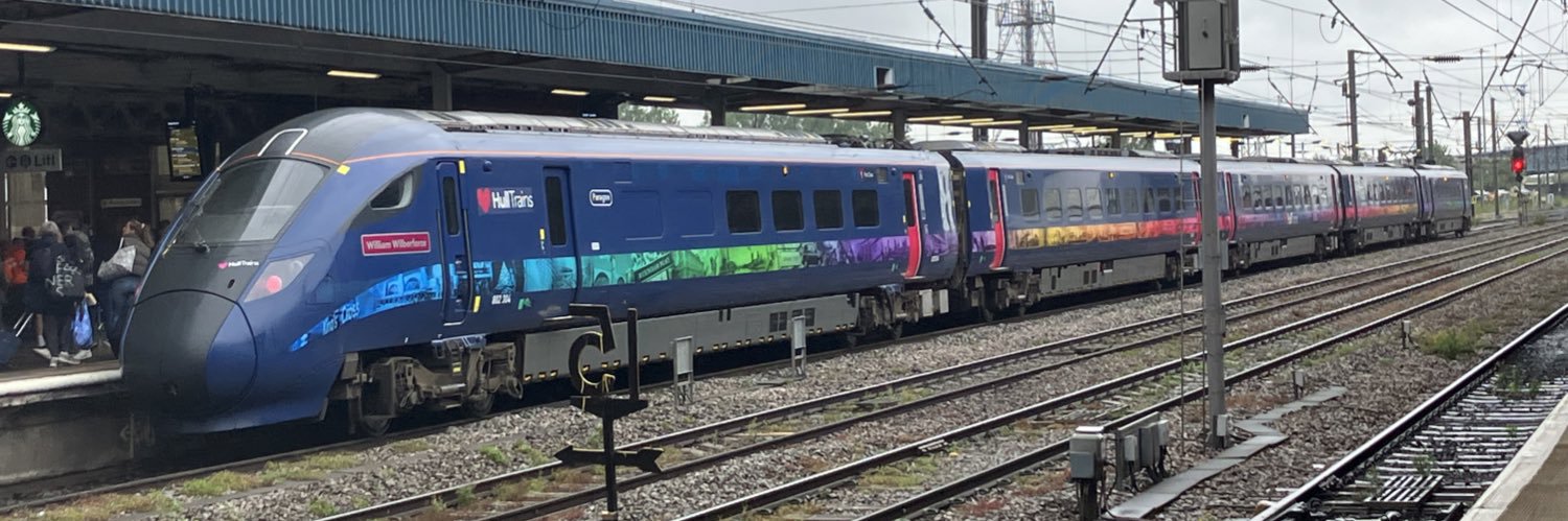 Alumina 💜🏳️‍⚧️ banner