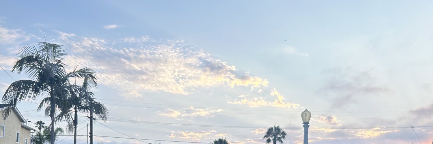 ythundaa's profile banner image