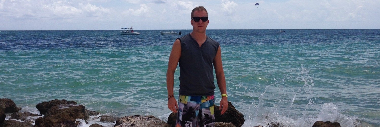 TheeFrisbee's profile banner image
