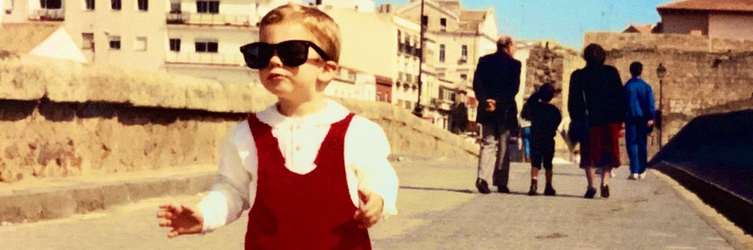 César Muñoz banner