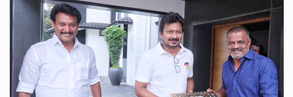 DirectorBose Profile Banner