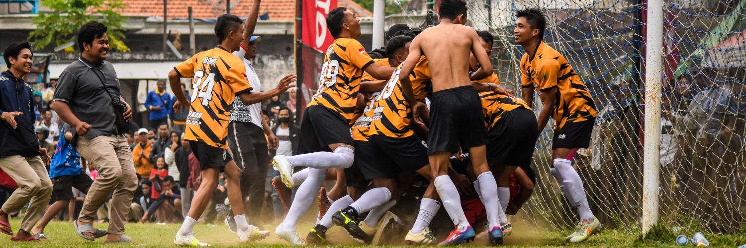 azf19_'s profile banner image