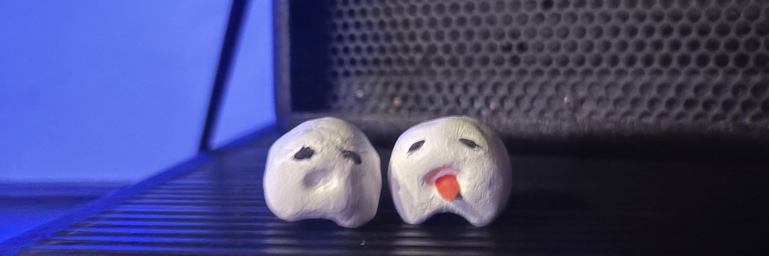 y_r__chi's profile banner image