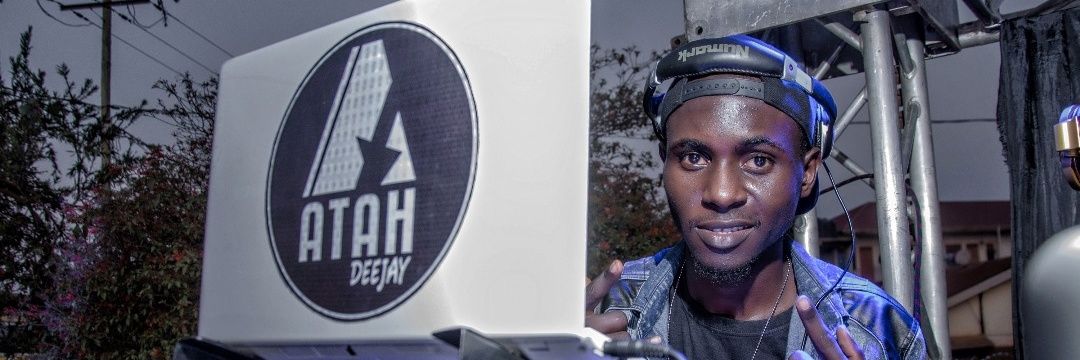 Atahdj's profile banner image