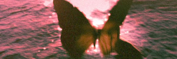 ChristeIle Profile Banner