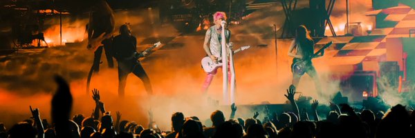 Binge19XX Profile Banner