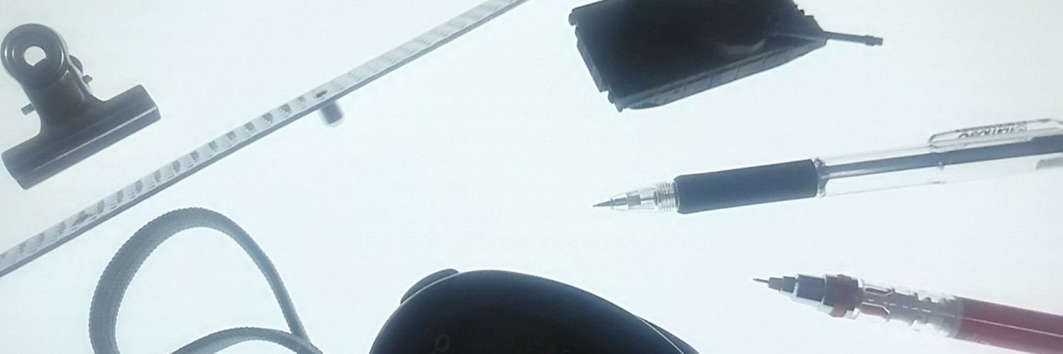 e_liot's profile banner image