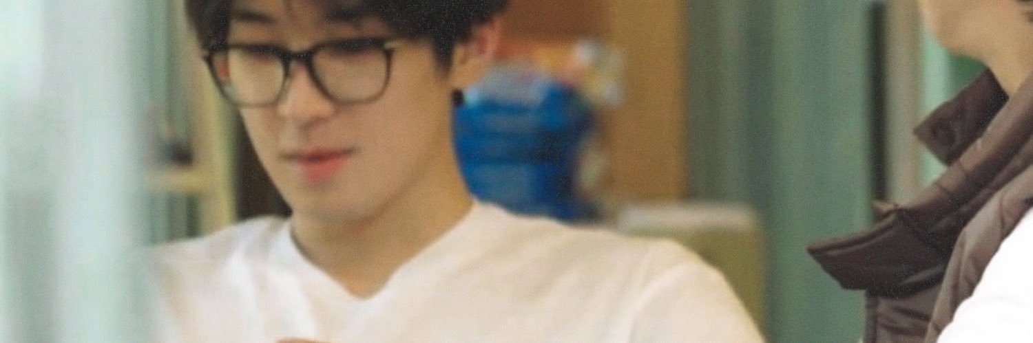 jshslnn's profile banner image
