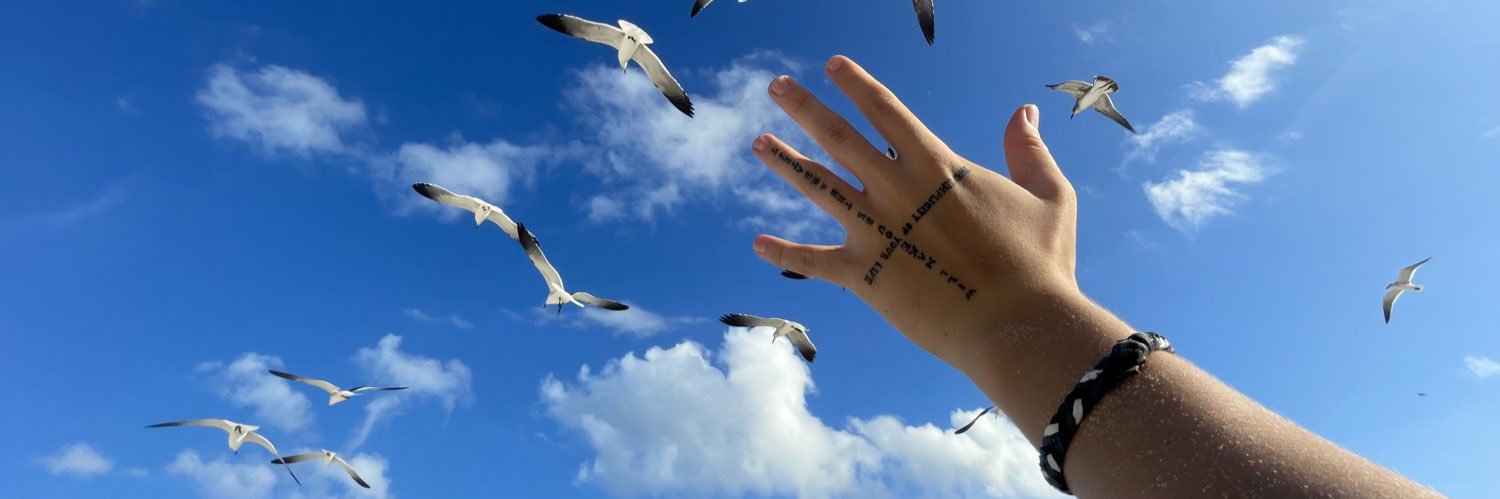 GiuliMartinez1's profile banner image