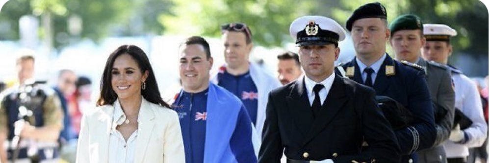 MellowBrazenHussy🖤🐘 banner