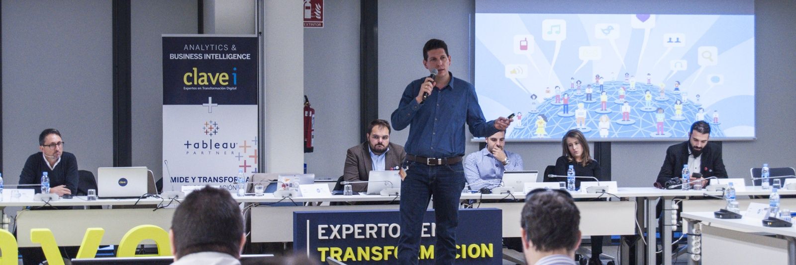 Héctor Gomis banner