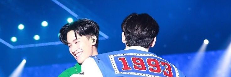 tiw. banner