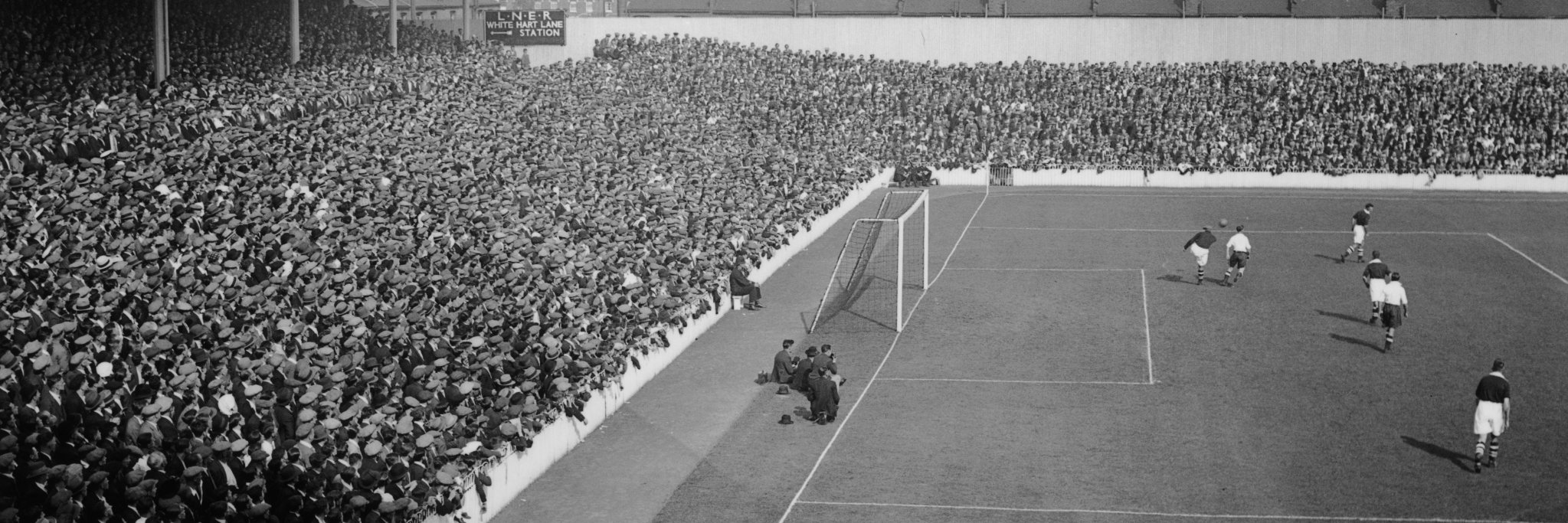 Neil Lenthall banner