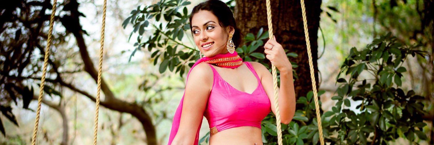 Deekshha Sonalkar Tham banner