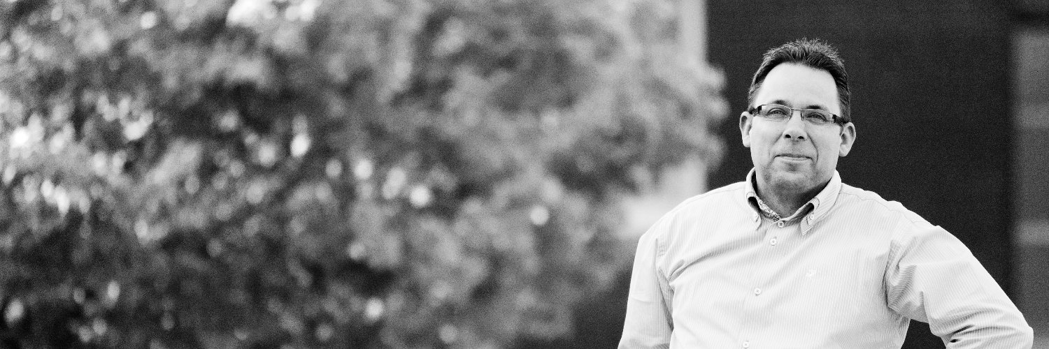 Arap-John Tigchelaar banner