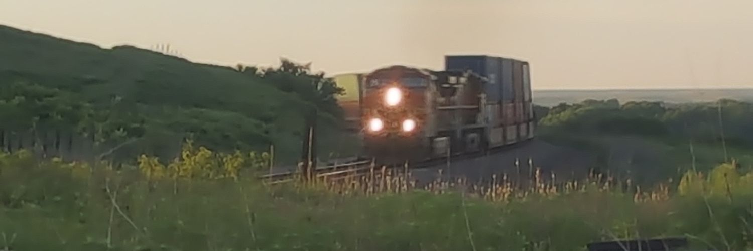 JerryMilam's profile banner image