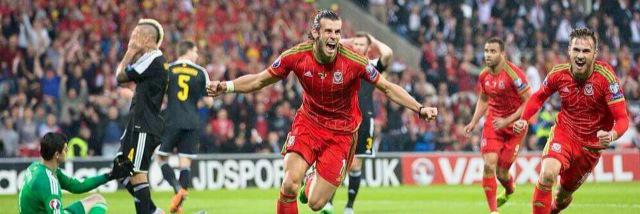 Chris Davies banner