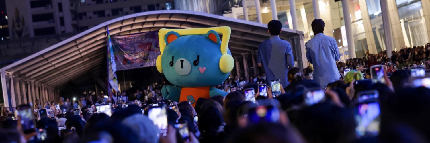Sukiii_v's profile banner image