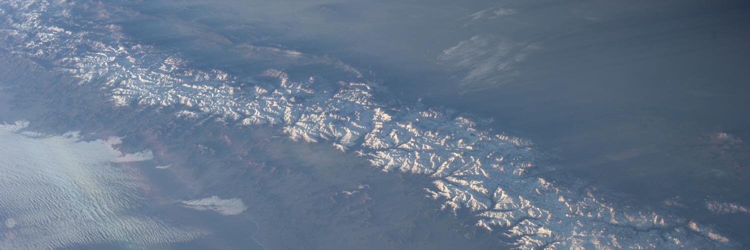 nelamanjar's profile banner image