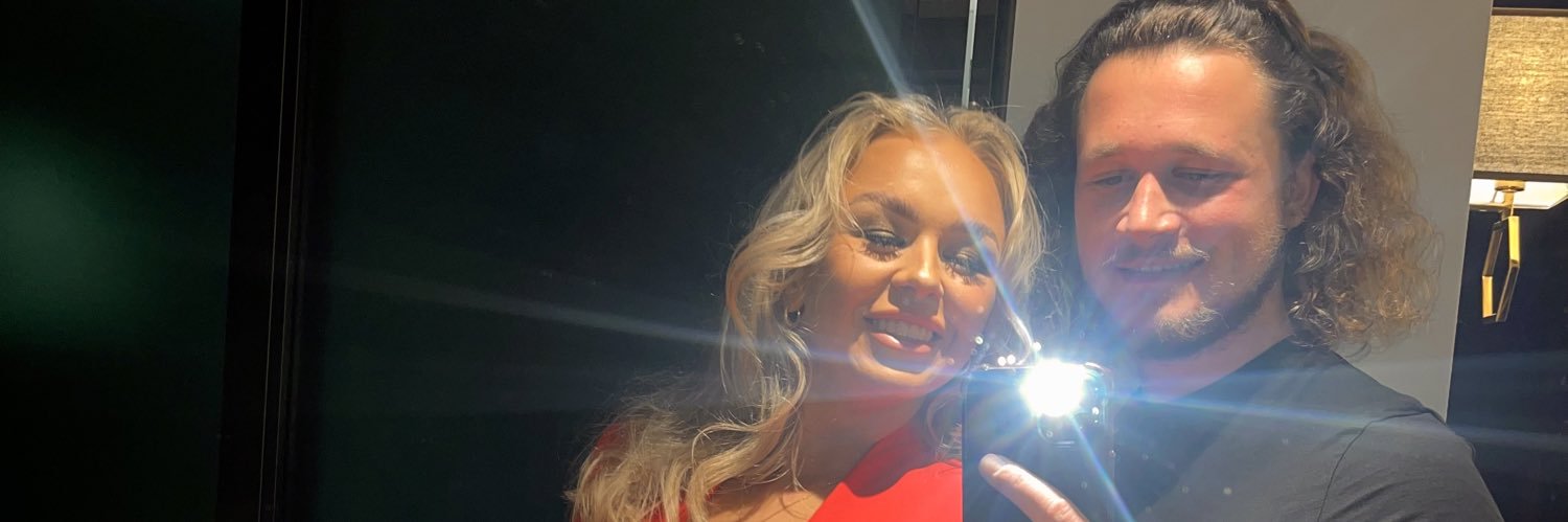 chloetopp's profile banner image