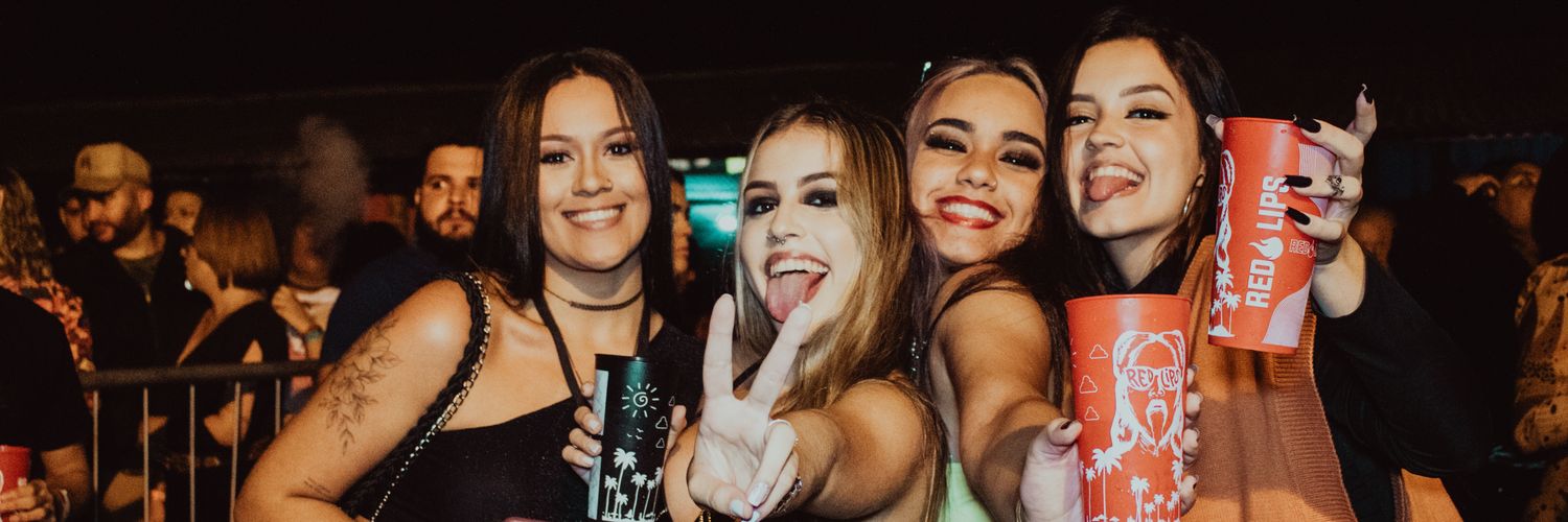 Letsgoredlips's profile banner image