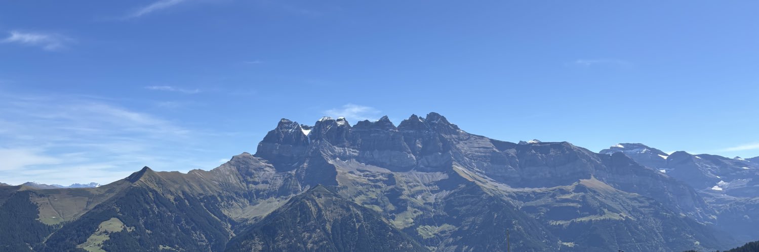 Attruti's profile banner image